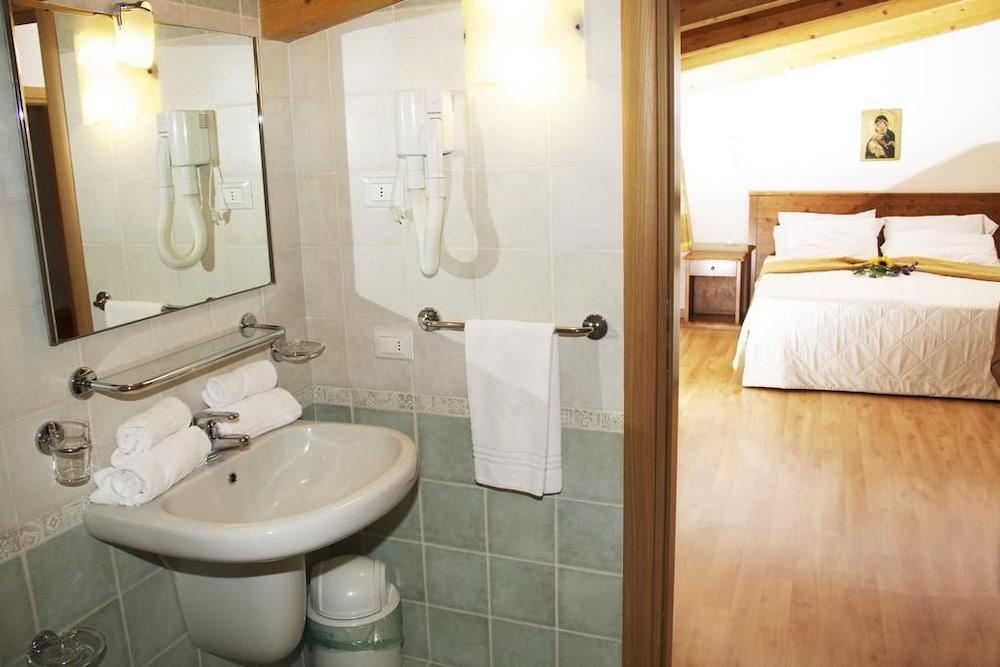Hotel Park Sacro Cuore 3*